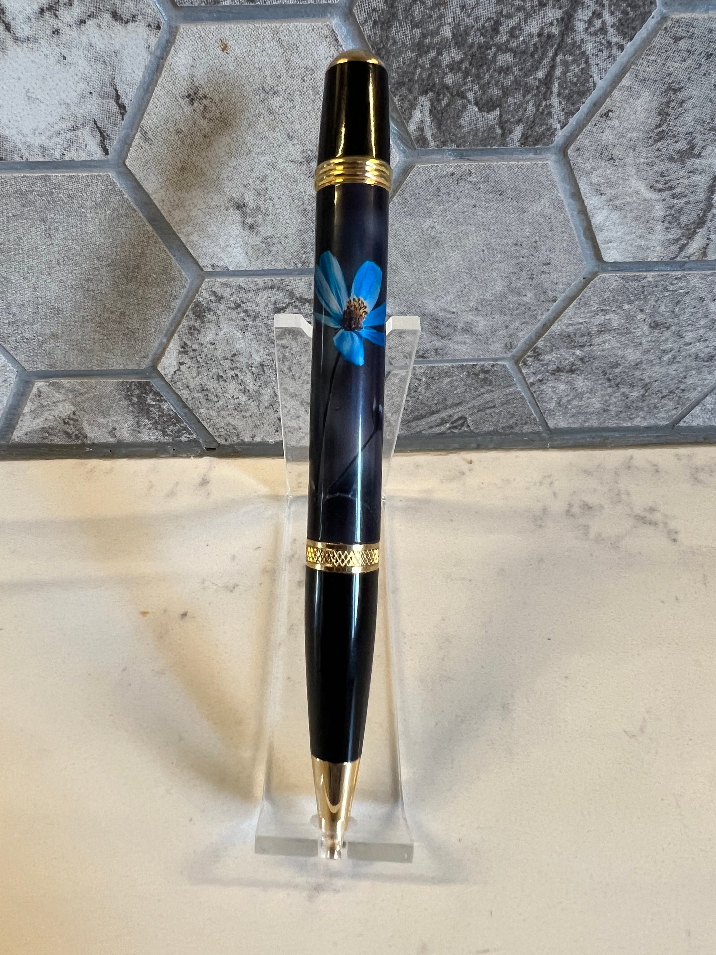 Blue Flower Twist